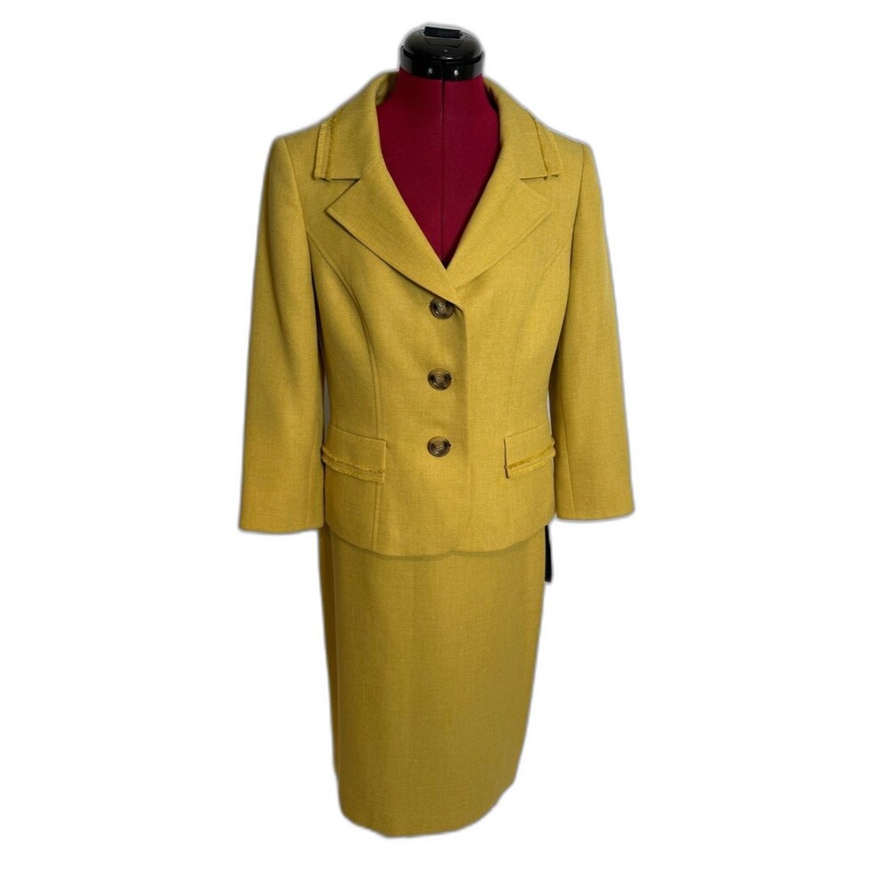NWT Evan Picone Skirt Suit Size 8 Mustard Yellow 2-Piece Set Blazer & Skirt